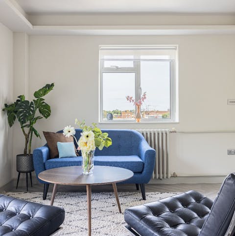 Spend your downtime relaxing in this bright, cheerful abode