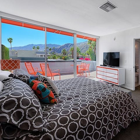 Wake up to gorgeous mountain views