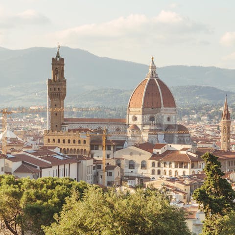 Treat yourself to spectacular day trip in Florence – just a thirty-minute drive away
