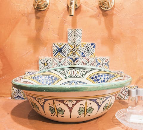The ceramic bathroom sink