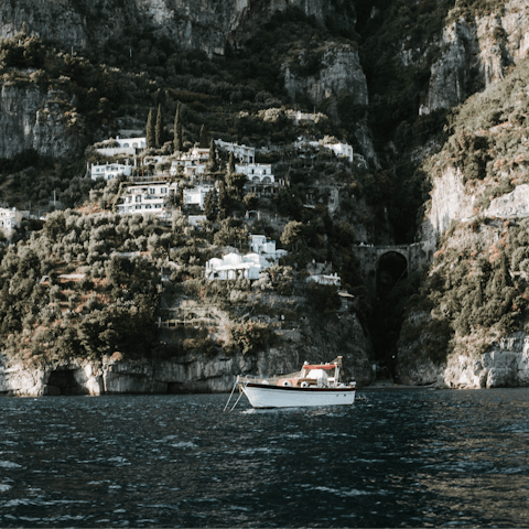 Stay on the Amalfi Coast and explore Positano and Amalfi