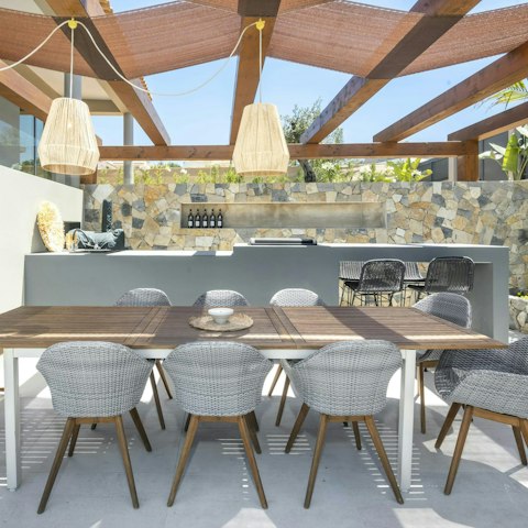 Fire up the pizza oven for an open-air feast