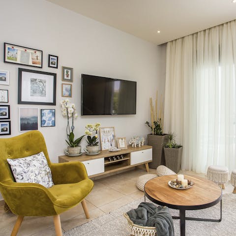 Chill out with loved ones at the fun communal spaces