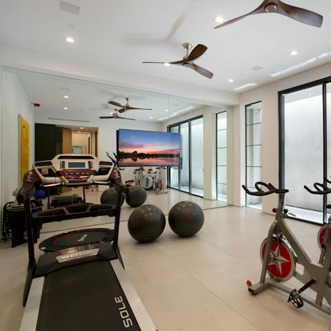 Feel energised after an uplifting workout in the home gym
