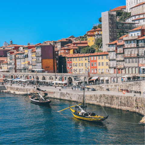 Make early evening strolls along the Douro part of your new everyday, it's just eighteen-minutes away on foot