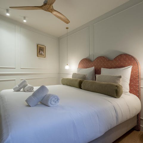 Sleep peacefully in the beautiful main bedroom