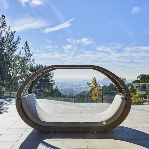 Soak up the glistening sun in this 'egg-cellent' spot