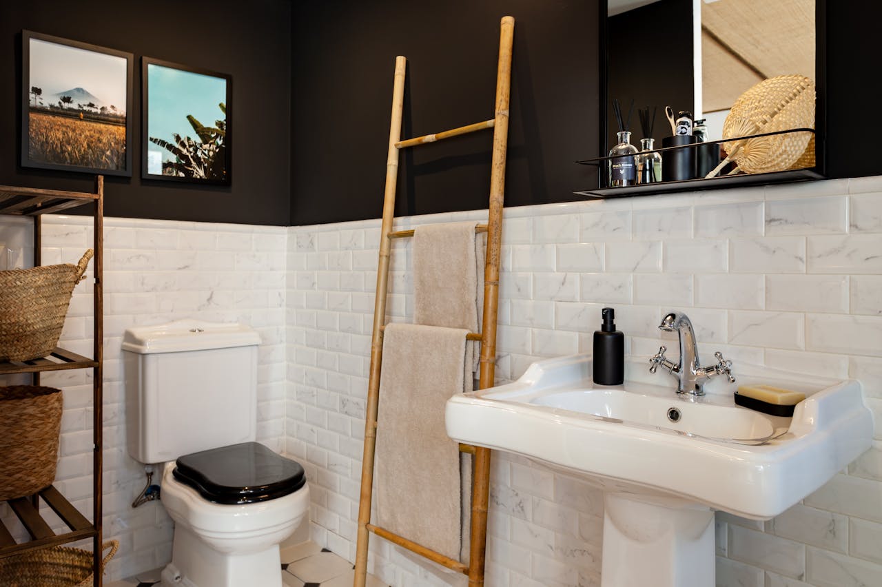 How to Get Your Bathroom Guest-Ready in 20 Minutes or Less - Bob Vila