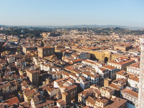 Step out to Florence's stunning historic piazzas, all within easy walking distance
