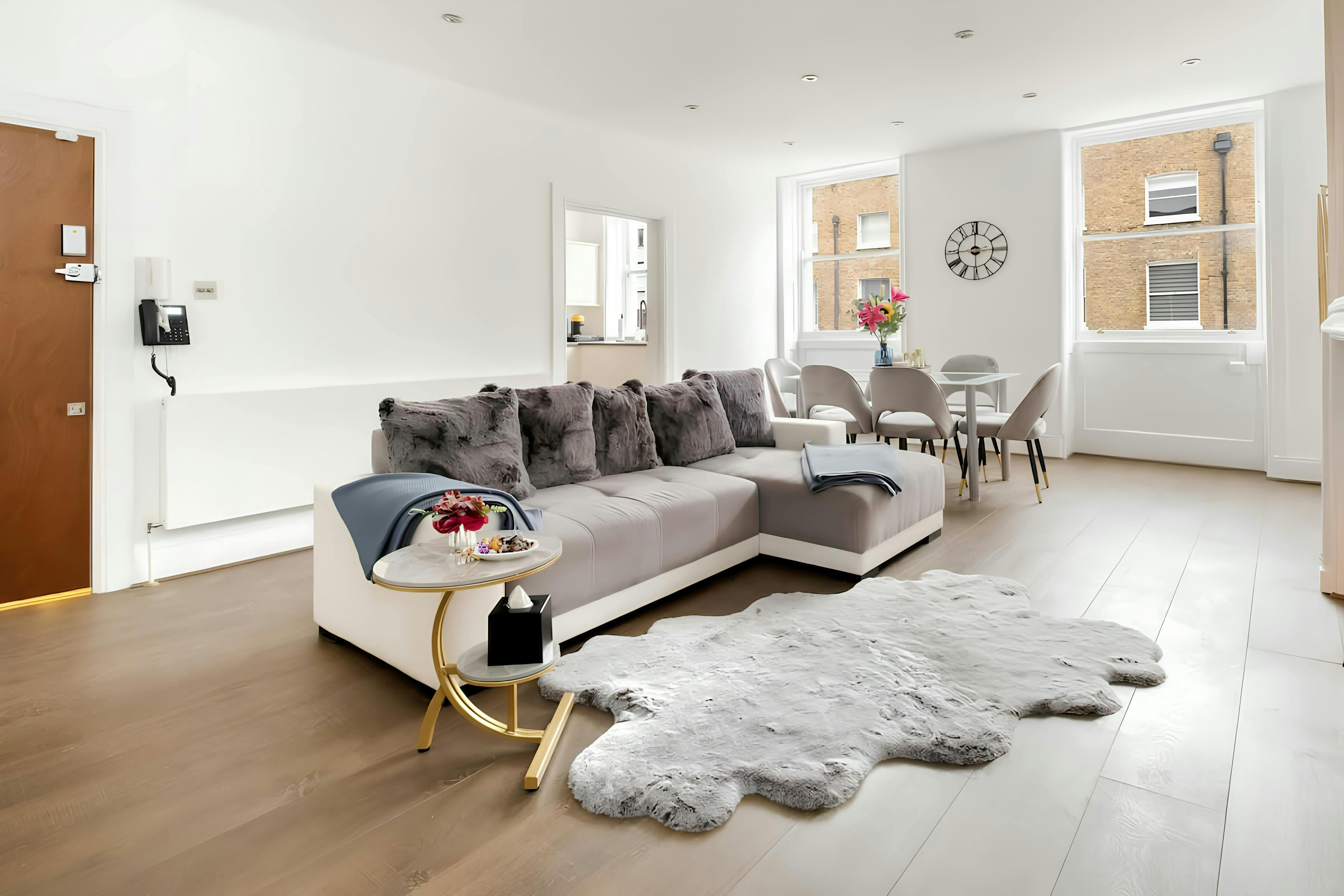 The Cosmopolitan Era