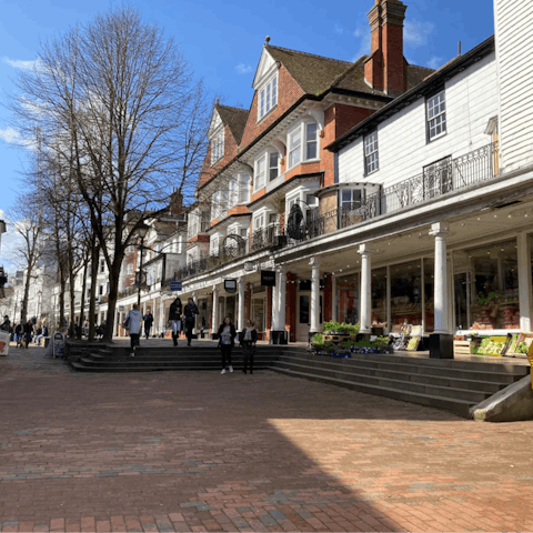 Find a Royal Tunbridge Wells cafe for scones and tea,  a short drive away