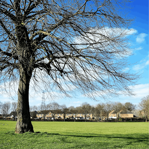 Stay in the iconic Welwyn Garden City, only a thirty-minute train ride from London