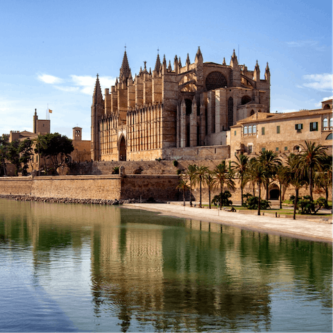 Make the fifteen-minute drive to Palma when you fancy bars, boutiques and the beach