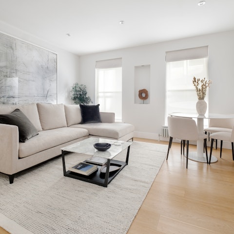 Enjoy the feeling of total relaxation in the living room