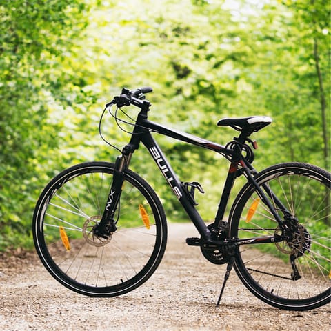 Hire out bikes to explore – there’s mountain biking trails just 200 metres away
