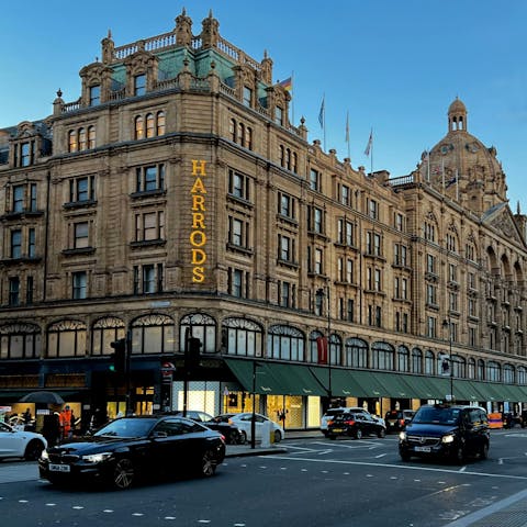 Stay in Knightsbridge, close to Harrods for luxury shopping