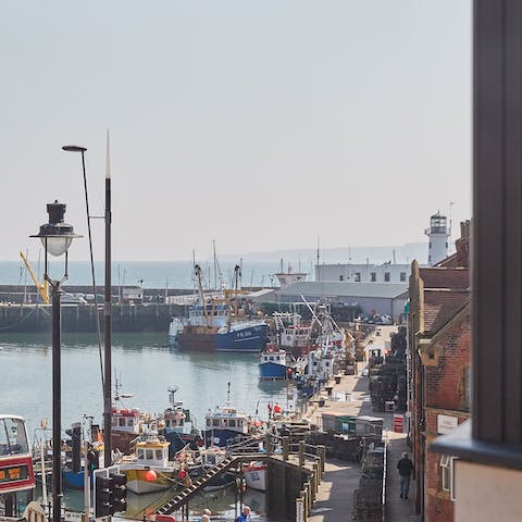 Stay in the heart of Scarborough, just a six-minute walk away from South Bay Beach