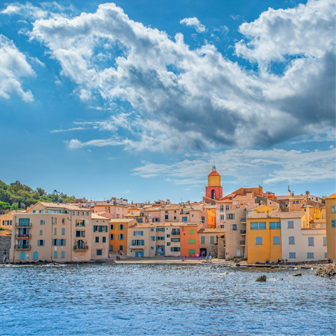 Step into the glamour of Saint-Tropez – just a fifteen-minute drive away