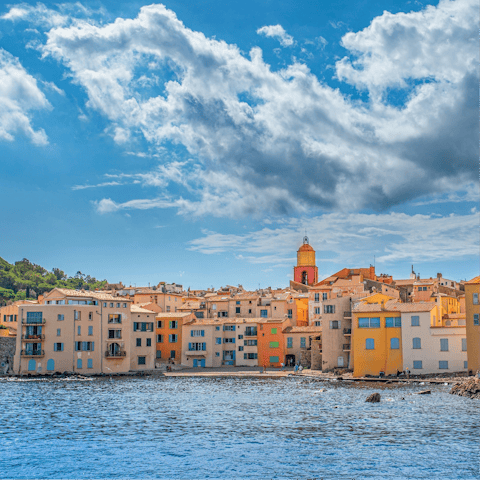Step into the glamour of Saint-Tropez – just a fifteen-minute drive away