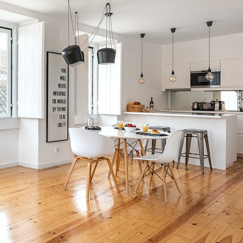 Start mornings with fresh coffee and pastéis de nata at the Scandi dining table before setting out for a day of adventure