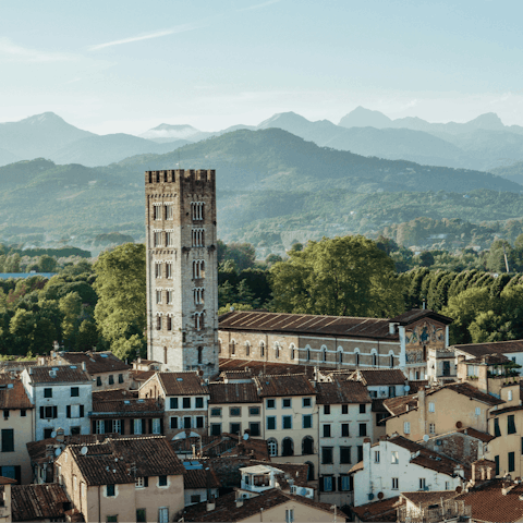 Explore the historic heart of Lucca – just a ten-minute drive away