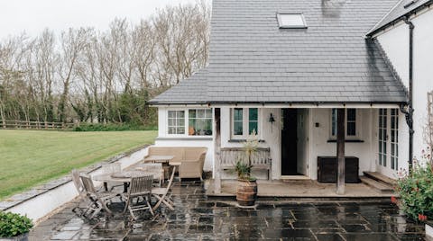 Let the children and dogs run free in the garden while you sip wine on the patio