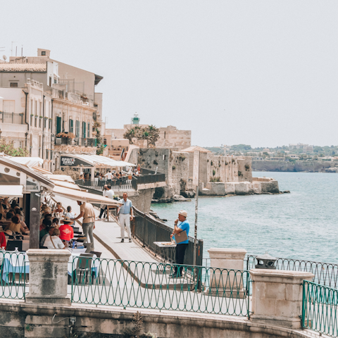 Discover Syracuse on foot – landmarks are within walking distance