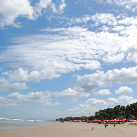 Stroll down to Gado Gado beach, less than a kilometre away