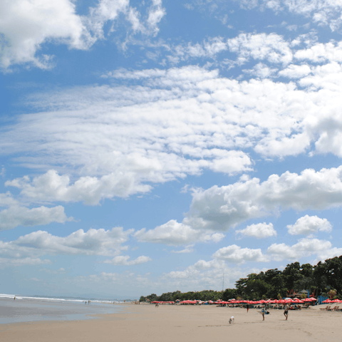 Stroll down to Gado Gado beach, less than a kilometre away