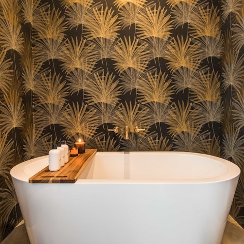 Savour a post-hike bubbly soak