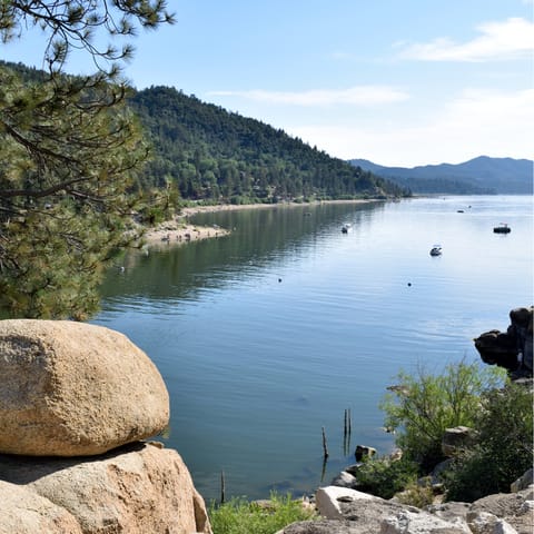 Visit Lake Arrowhead in less than ten minutes