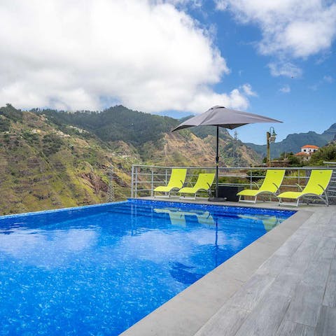 Flick through a local newspaper by the sun-kissed infinity pool before hitting the highway