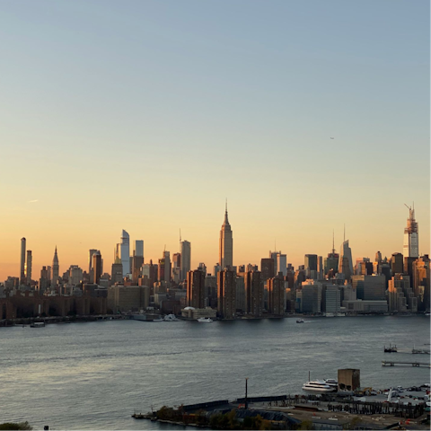Stay in sought-after Williamsburg with its cafes and boutiques