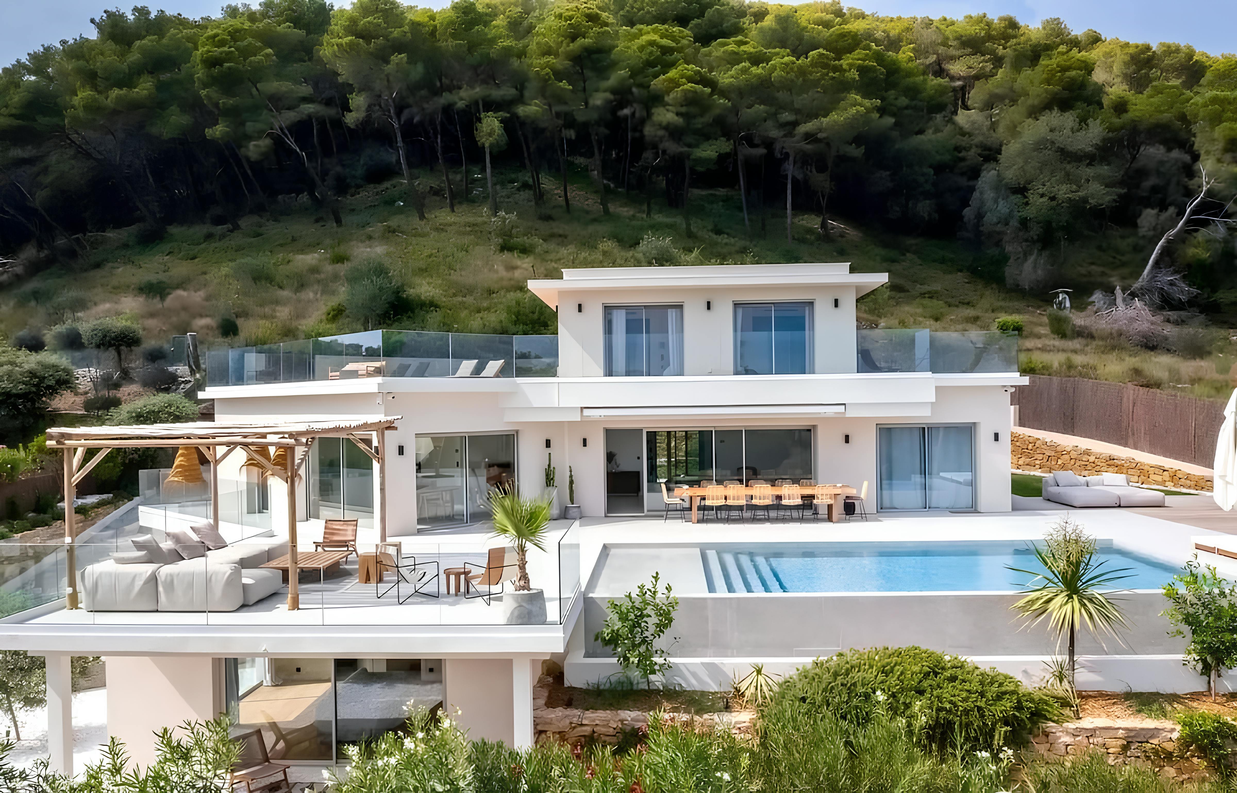The Riviera Muse