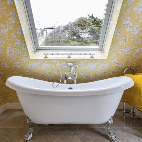 Soak your cares away in the freestanding tub after wind-whipped coastal walks