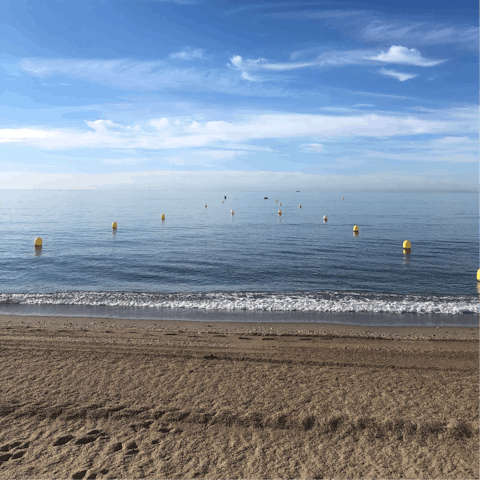 Walk 100m to the beach for a day on the sand