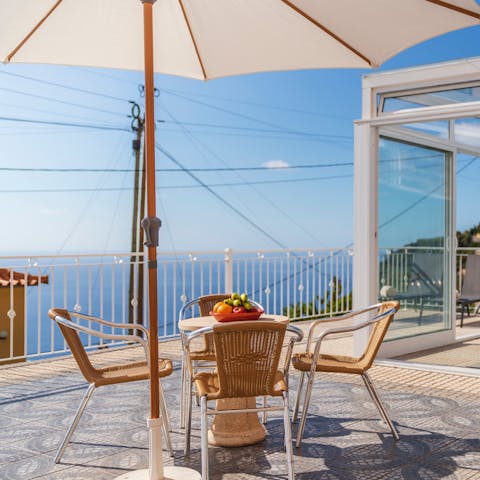 Tuck into a home-cooked breakfast and admire the ocean views each morning