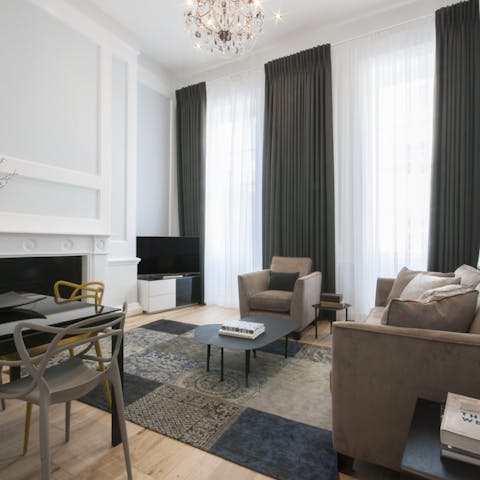 Relax after a busy day in London in the elegant living space
