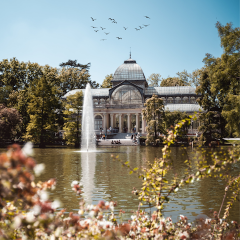 Take a scenic stroll around Parque del Retiro, just a twenty-minute walk away
