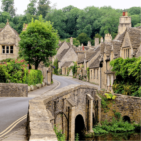 Explore the Cotswolds from your home near Andoversford