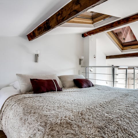 Wrap up in the blanket and sleep soundly in your comfortable bed