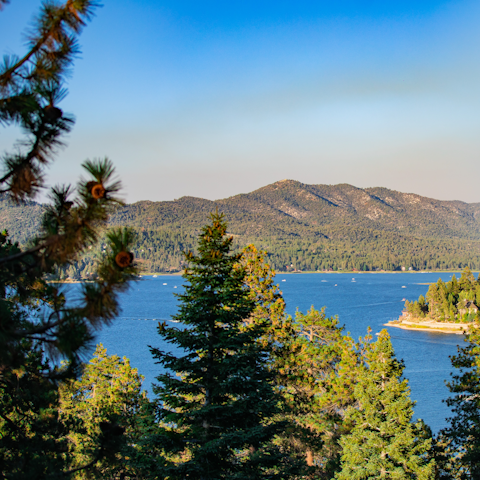 Stroll over to the banks of Big Bear Lake in under ten minutes