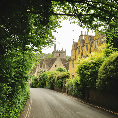 Immerse yourself in the beauty of the Cotswolds