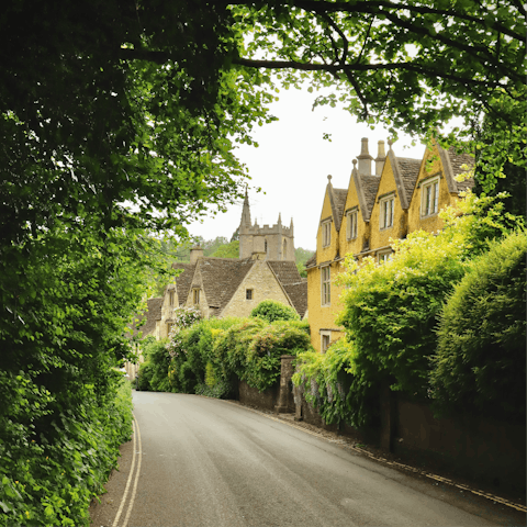 Immerse yourself in the beauty of the Cotswolds