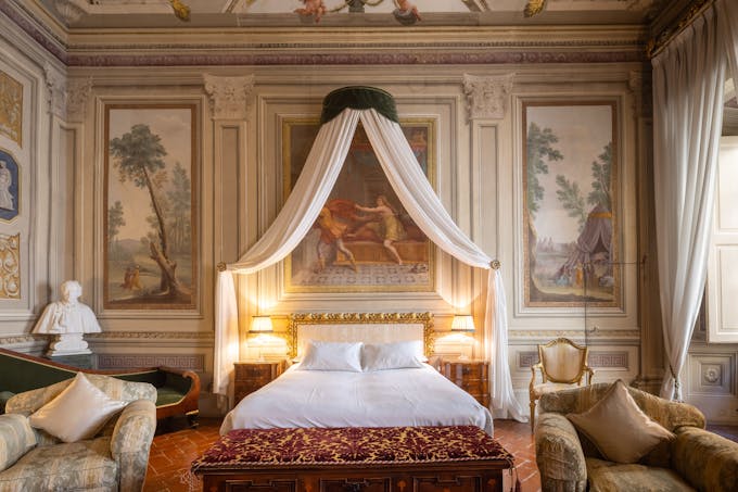 Palatial Grandeur 