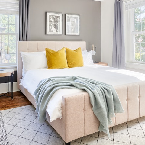 Snuggle up in the bed for a good night's sleep and wake up in the morning ready to explore Nashville