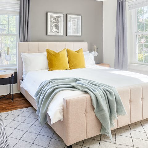 Snuggle up in the bed for a good night's sleep and wake up in the morning ready to explore Nashville