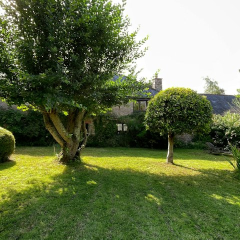 Wander through the private garden and gather seasonal fruit
