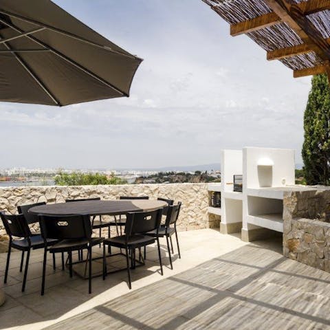Have your breakfast with views of the sea