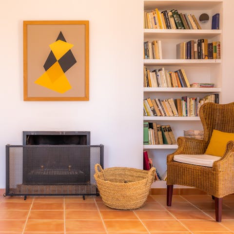 Experience the simple charm of cosy evenings by the fire